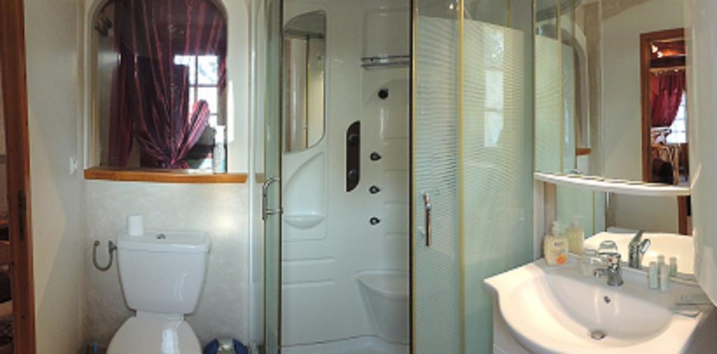 Le Manoir De Goliath Appartement Toutainville Kamer foto