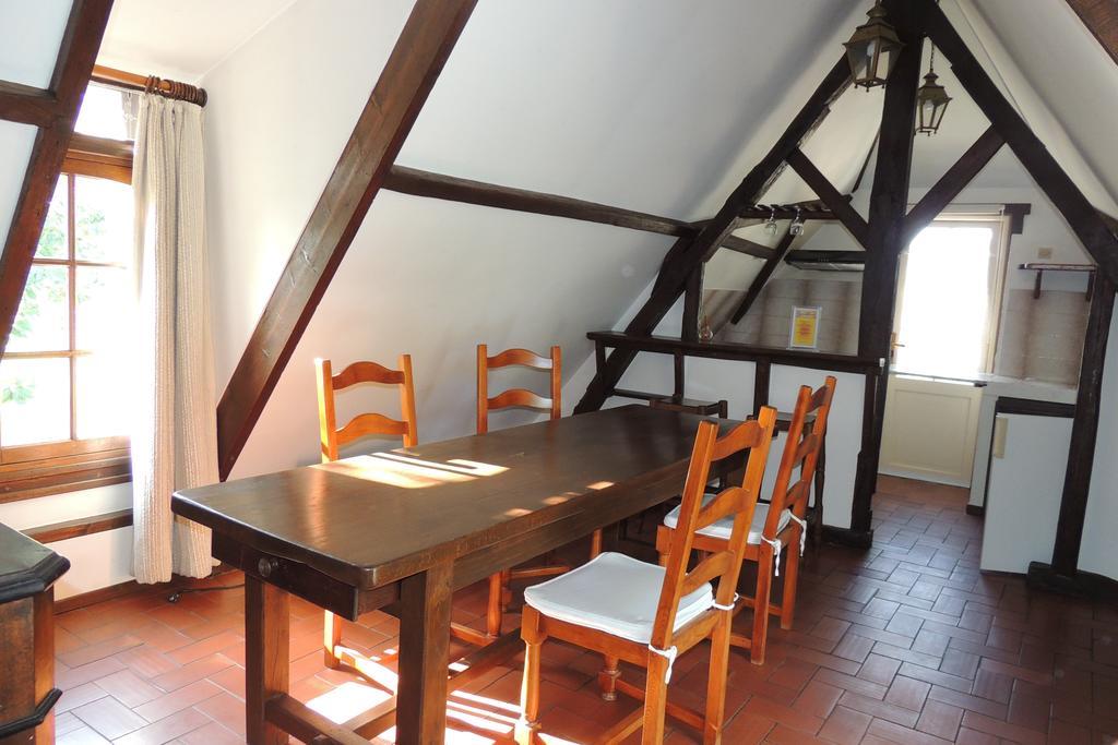 Le Manoir De Goliath Appartement Toutainville Kamer foto