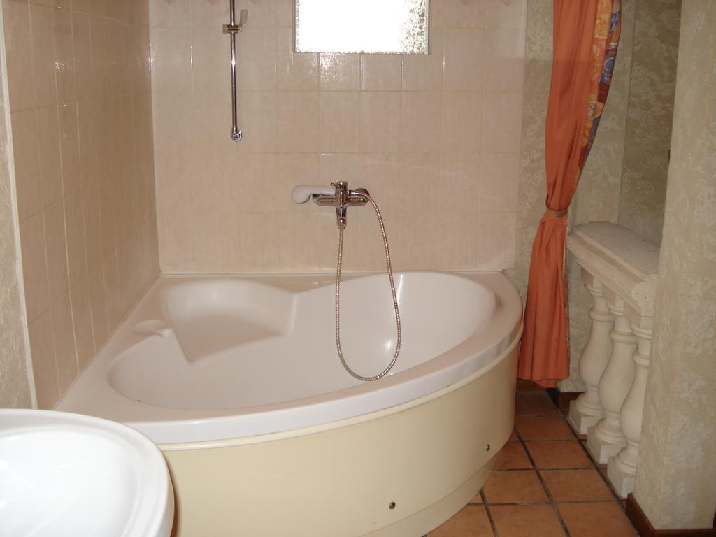 Le Manoir De Goliath Appartement Toutainville Kamer foto